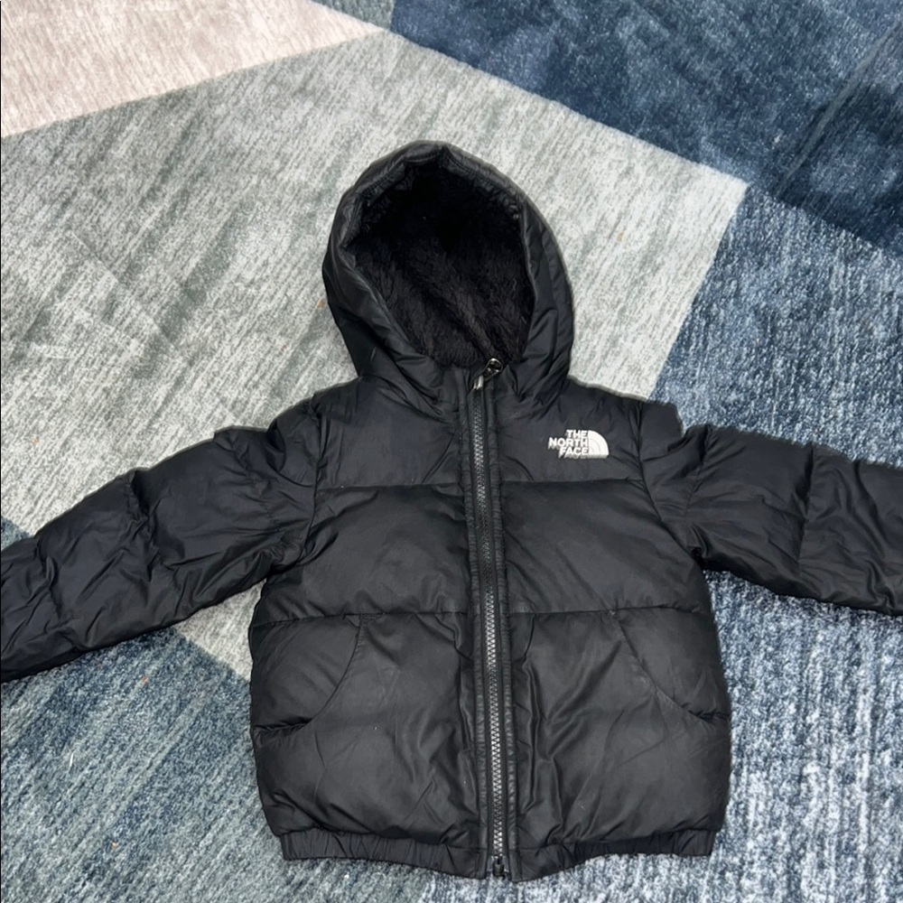 The North Face Black Puffer Jacket 550